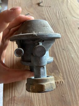 regulátor francel B25 starší - 3