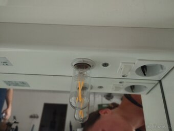 Koupelnová skříňka nad umyvadlo - 3