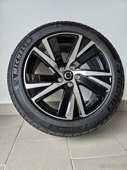 Orig. Volvo V90/S90 Zimní 245/45/18 - Zánovní - 3