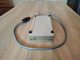 Externí disketová mechanika CHINON pro počítače Amiga - 3