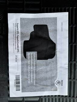 Gumový koberec pro Škodu Superb II - 3