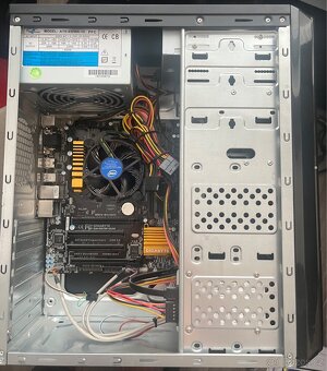 Stolní PC Intel core i7 - 3