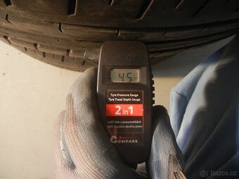 Letní pneu Pirelli 245/50R18 - 3