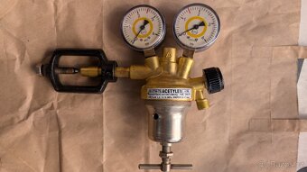 Redukční ventil kyslík + acetylén (autogen) - 3