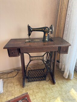 Originální šlapací šicí stroj Singer - 3