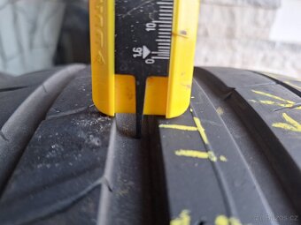 Prodám letní pneu 235/40/18 Continental - 3