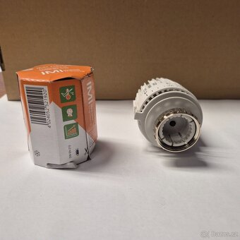 prodám termostatické hlavice - 3