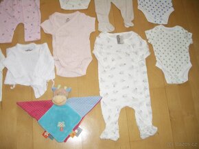 Komplet oblečení pro miminko holčičku v.50-56 TOP stav - 3