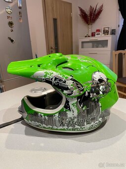 X-Treme helmy - 3