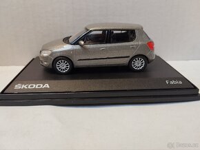 Škoda Fabia II facelift 1:43 Abrex - 3