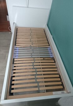 Jednolůžková postel s úložným prostorem a roštem - 3