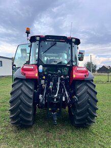 Traktor CASE 110C - 3