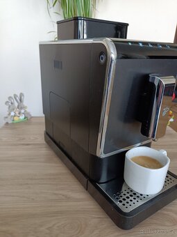 Automatický kávovar-s mlýnkem Tchibo Esperto caffe - 3