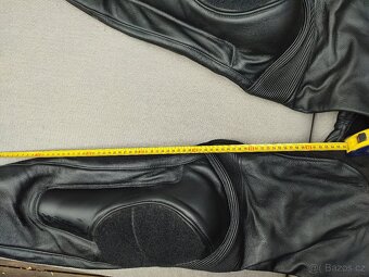 Kožené moto kalhoty značky Dainese , rozměry u fotografií. - 3