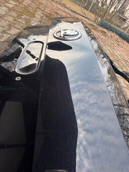 Škoda Superb III Kombi černé 5 dveře - 3
