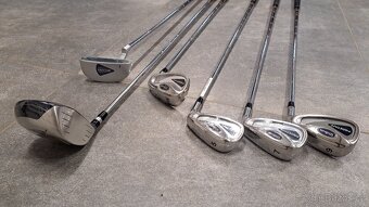 Prodám nový bag s golfovými holemi WILSON - 3