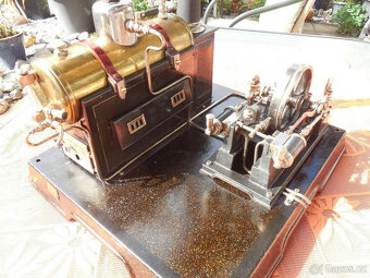 Dvouválcový parní stroj Märklin 41607 z roku 1909 s originál - 3