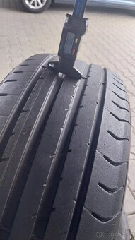 Prodám 2 x letní pneu Fulda 215/55/17 - 3