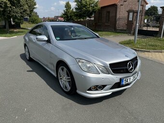 Mercedes-Benz E kupé +Najeto 285TKM+rv.2010 - 3