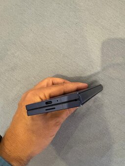 FOLD 6 - 3