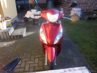 Skutr Honda 110 Vision - 3