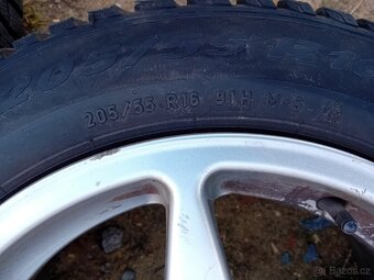 Kola z zimnímipneu. - 3