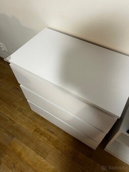 Bílá komoda s šuplíky SIGNAL - 3