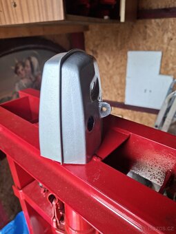 Babetta 207::;,: - 3