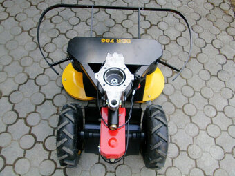 Podvozek dvoubunové rotační sekačky Jikov bdr 700 - 3