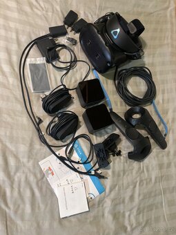 HTC Vive Cosmos Elite - 3