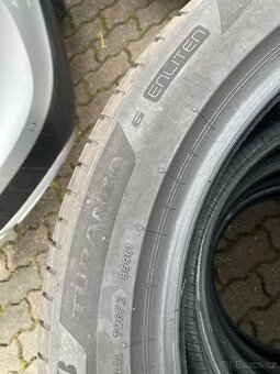 Sada letních pneu Bridgestone 235/50/19, cca 6 mm - 3