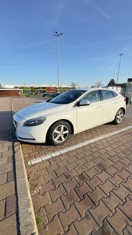 VOLVO V40 D3 110KW 5VÁLEC - 3