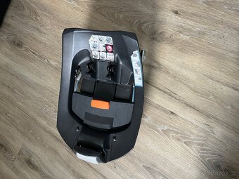 Autosedačka Cybex Aton 5 + základna isofix - 3