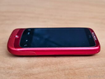 HTC Wildfire A3333 + kožené pouzdro HTC - 3