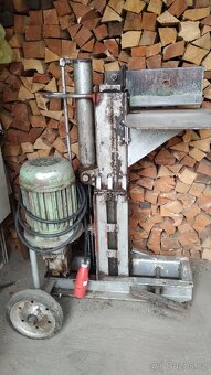 Hydraulická stipacka polen - 3