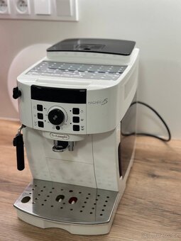 Delonghi Magnifica S - 3