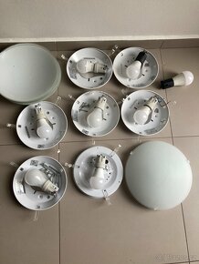 Osm jednoduchých světel včetně 7w led žárovek - 3