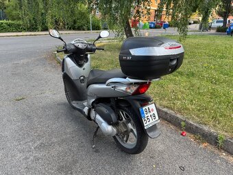 Honda SH 150. rok 2007. Najeto 43100km + kufr +helma - 3