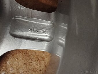Prodám 4x litá kola Hyundai - 3
