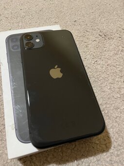 Apple iPhone 11 64GB - 3