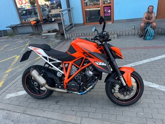 KTM 1290 Superduke R - 3