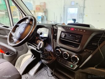 IVECO Daily 50C18HA8Z valník s plachtou a hydraulickým čelem - 3