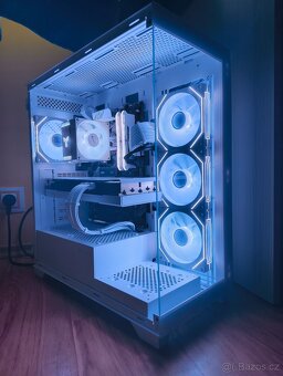 Herní pc - RX 6700 XT, Ryzen 5 5600, 2TB NVMe SSD, 32GB RAM - 3