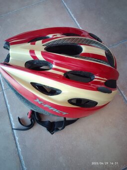 Cyklistické helmy Haven Coda a X - Fact - 3