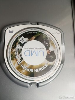 Prodám hru PSP Medal of Honor Heroes - 3