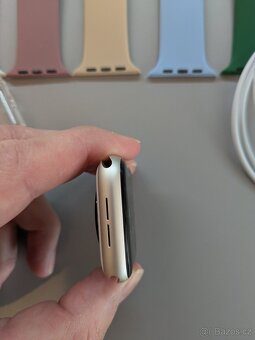 Apple Watch SE 44mm 2024 - hvězdně bílé - 3