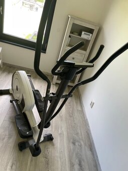 Eliptický trenažer HouseFit MOTIO 70 - 3