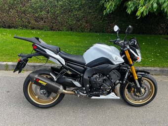 Yamaha FZ8 - 3