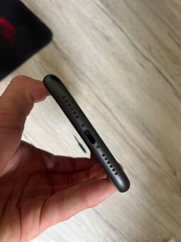 Prodám iPhone 11 - 3