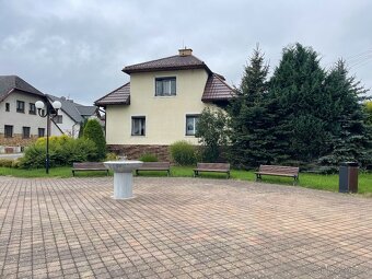 RD 3+1, a 2+0, garáž zahrada, s možností rozšíření o apartmá - 3